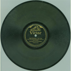 Paul Whiteman and his Orchestra - Weep No more my Mammy / April Showers