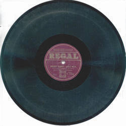 Regal Dance Orchestra - Hiawathas Melody Of Love / Dreamy Hawaii