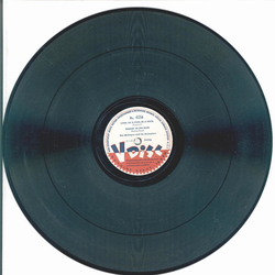 Duke Ellington / Hal McIntyre - Creole Love Call / a) Cool as a fool in a pool b) Singin in the rain