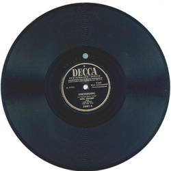 Bing Crosby - Pretending / Gotta get me somebody to love