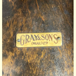 Standgrammophon Academy-Aufdruck klein