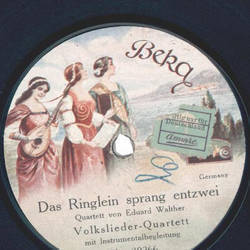 Volkslieder-Quartett - Komm in die stille Nacht / Das Ringlein sprang entzwei