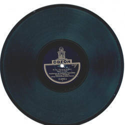 Musikkorps der 3. (Preu) Nachrichtenabteilung - Alte Kameraden / Parademarsch der 18. Husaren